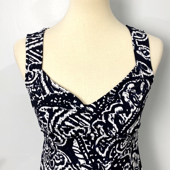 Loft dress - Picture 2 of 8